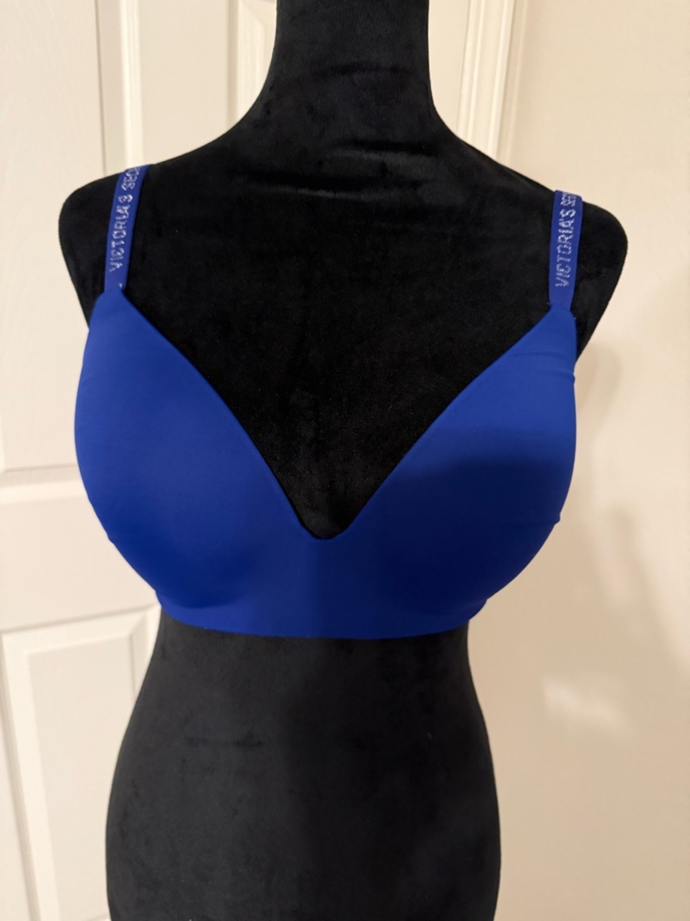 Victoria's Secret Tshirt Lightly Lined Wireless - Royal